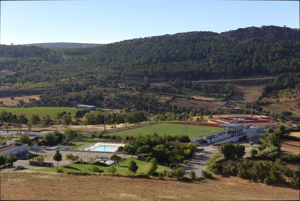 Casa Das Aguas Ferreas Hotel Mogadouro  Buitenkant foto